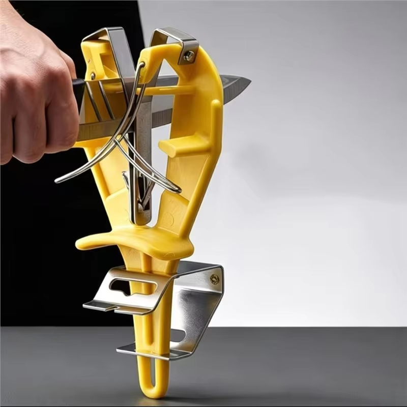 Affûteur de couteaux en acier  - Kitchen Gadgets To Have avis et prix